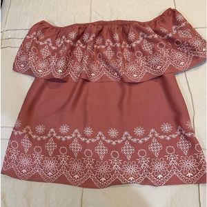 New York & Co. Soho Off Shoulder Top NWT Size Medium Muave